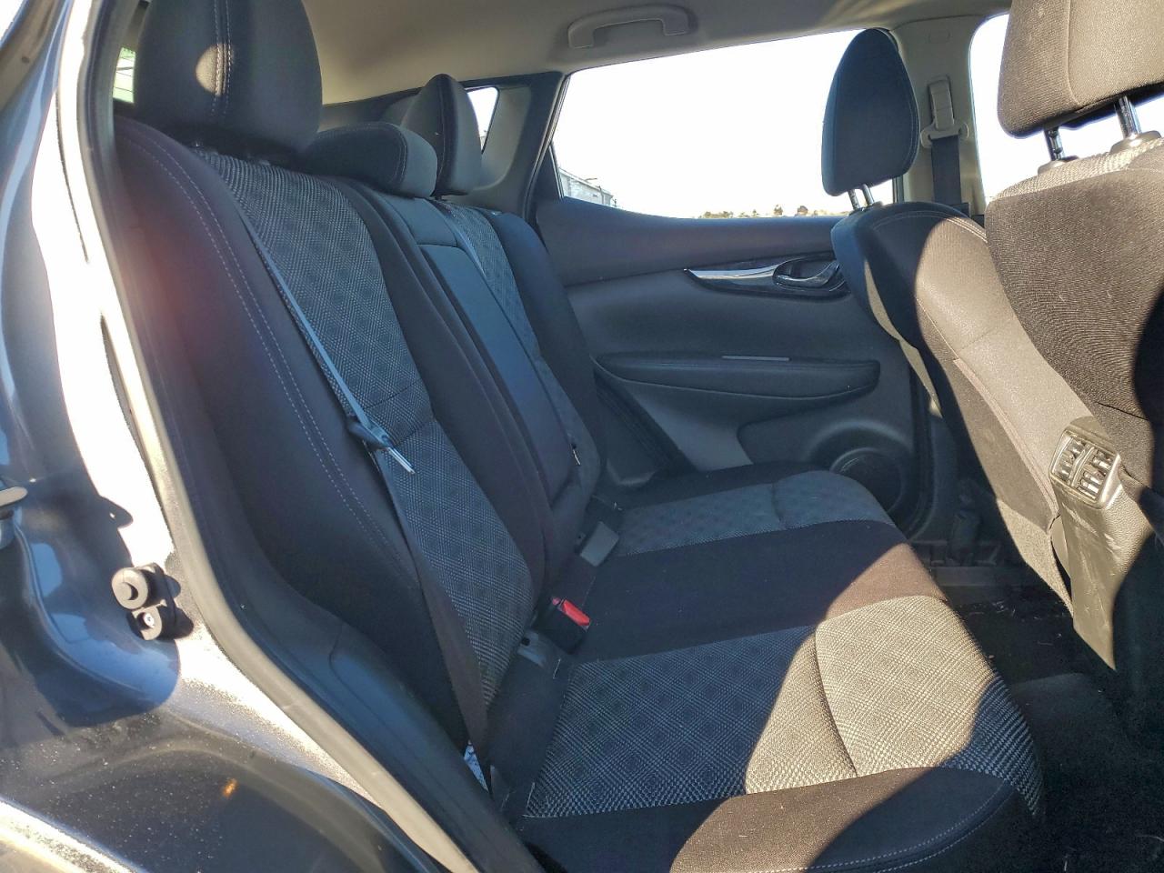 2019 NISSAN ROGUE SPORT S photo 11