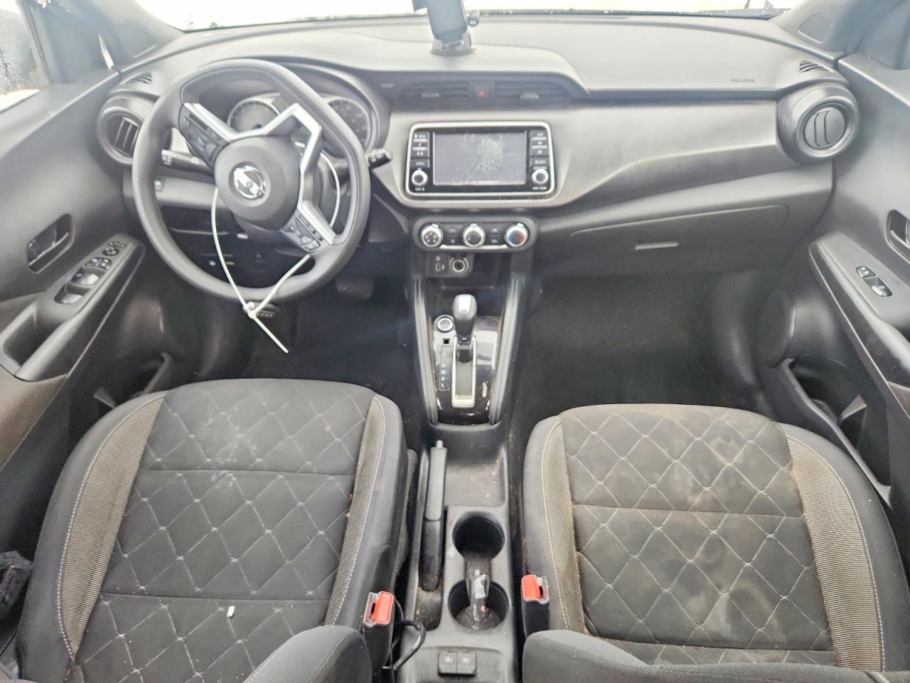 2019 NISSAN KICKS S photo 8