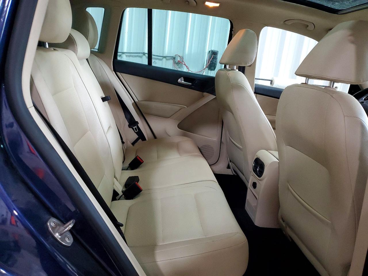 2013 VOLKSWAGEN TIGUAN S photo 11
