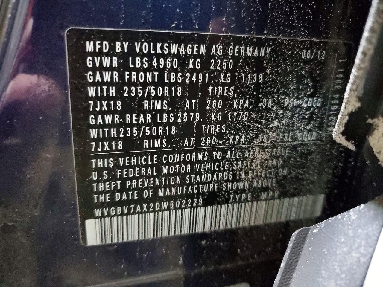 2013 VOLKSWAGEN TIGUAN S photo 14