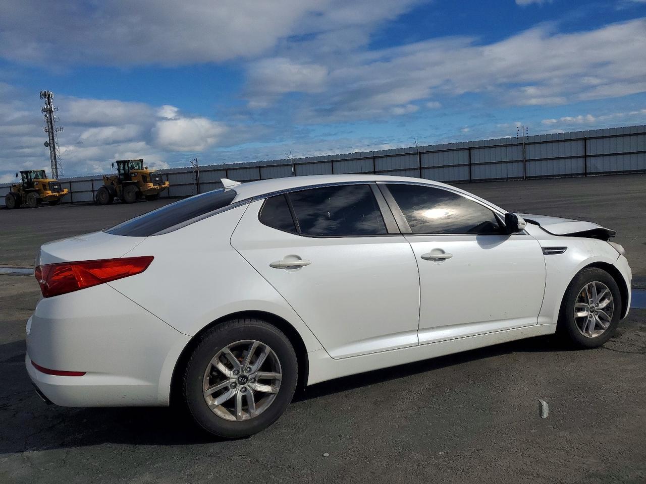 2011 KIA OPTIMA LX photo 3