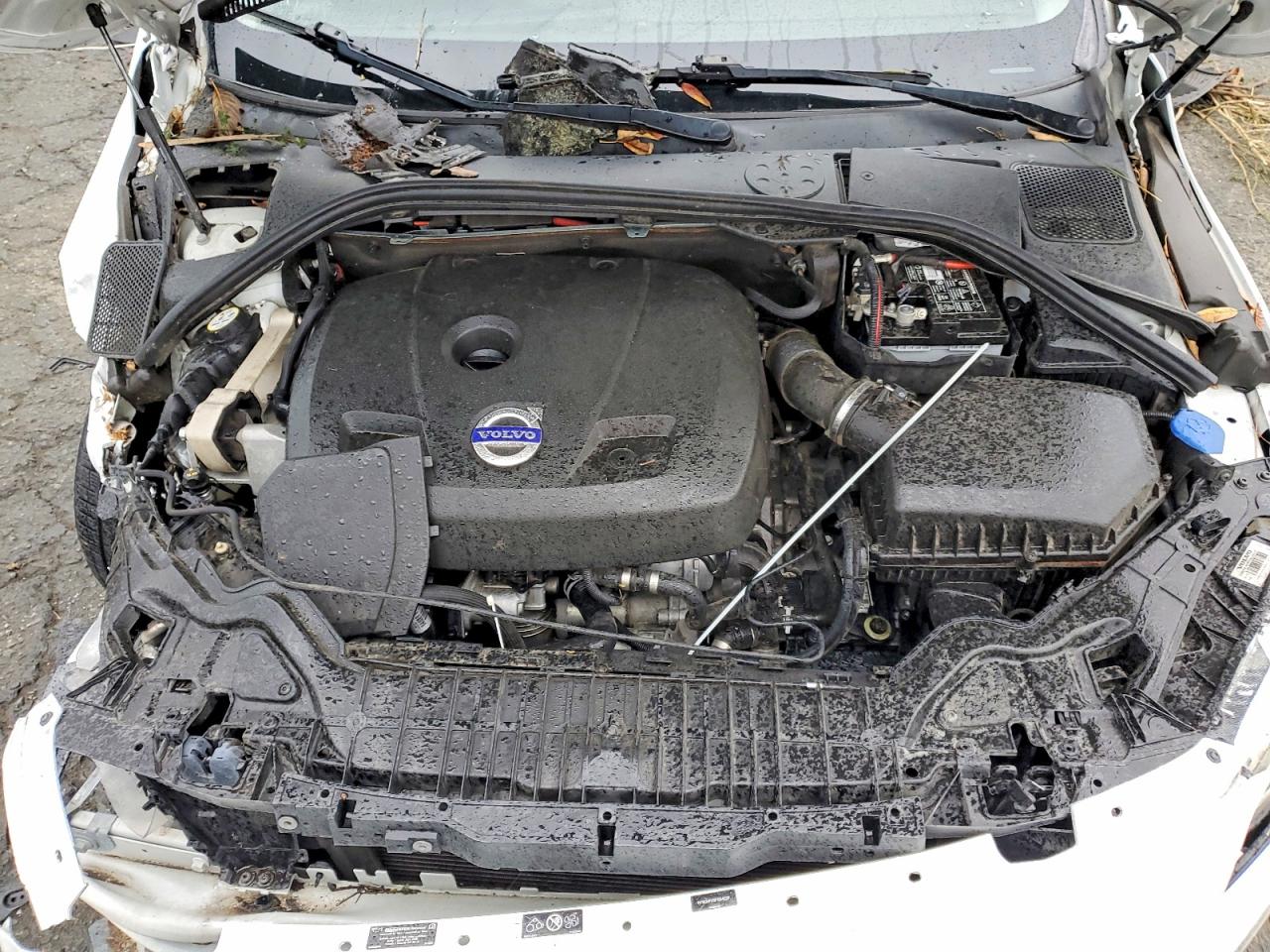 2015 VOLVO S60 PREMIER photo 11