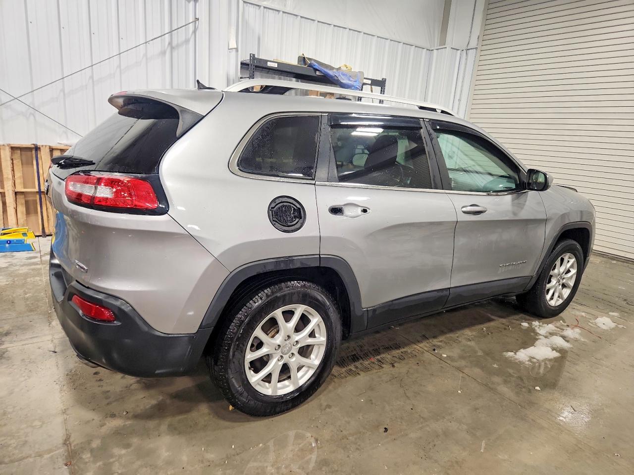 2014 JEEP CHEROKEE LATITUDE photo 3