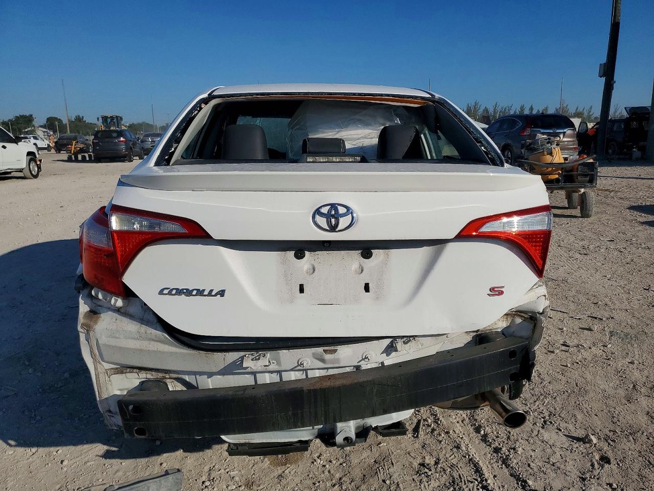 2015 TOYOTA COROLLA L photo 6