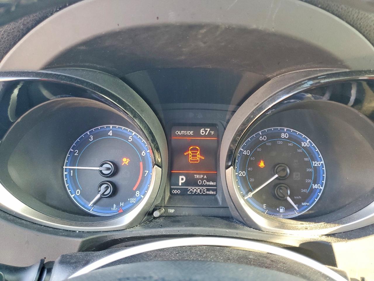 2015 TOYOTA COROLLA L photo 9