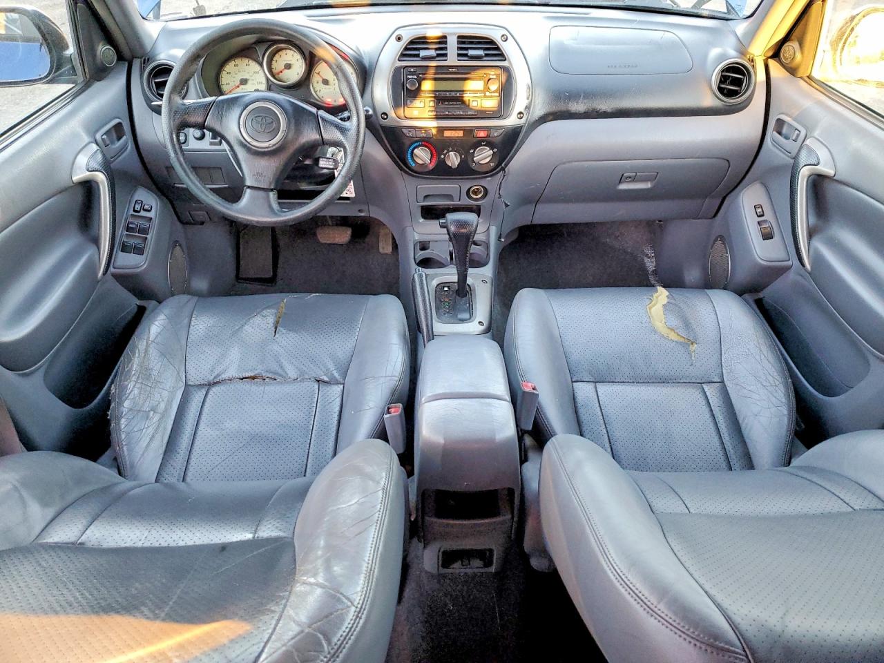 2003 TOYOTA RAV4 photo 8