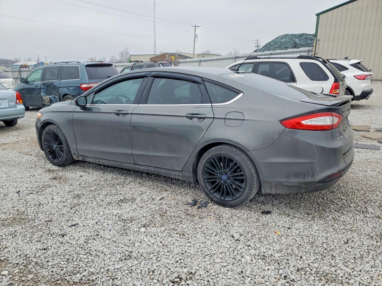 2015 FORD FUSION SE photo 2