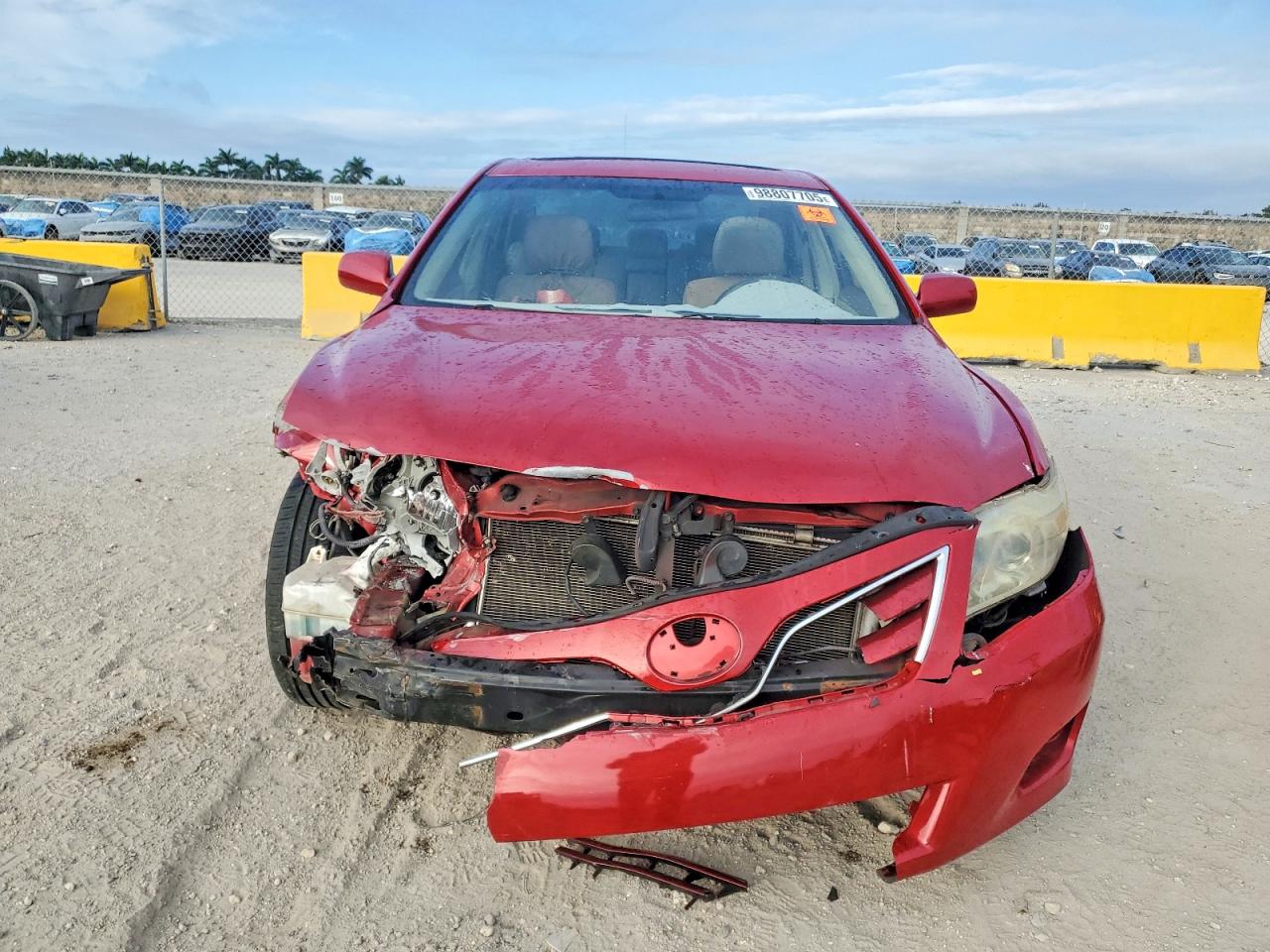 2011 TOYOTA CAMRY BASE photo 5
