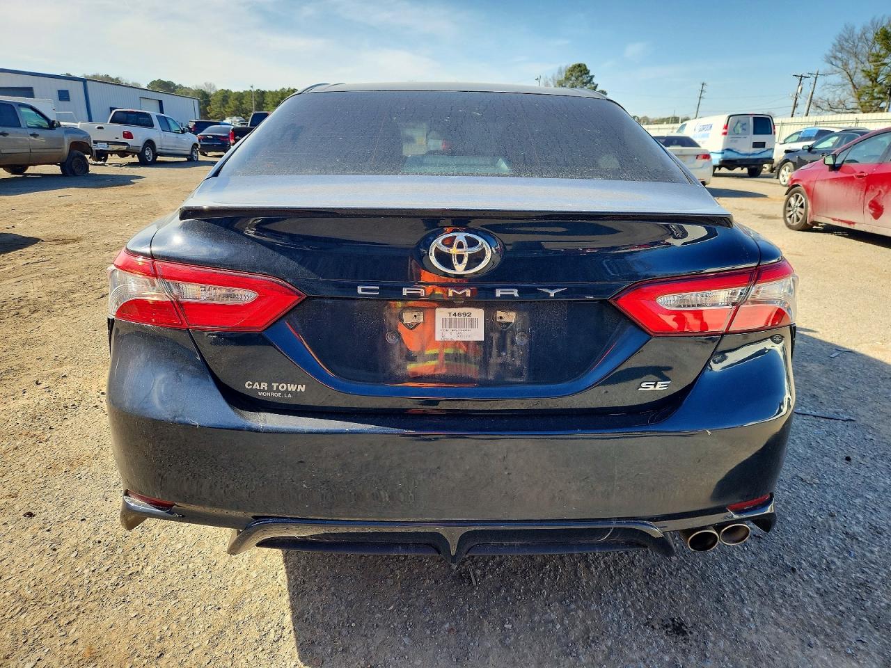 2018 TOYOTA CAMRY L photo 6