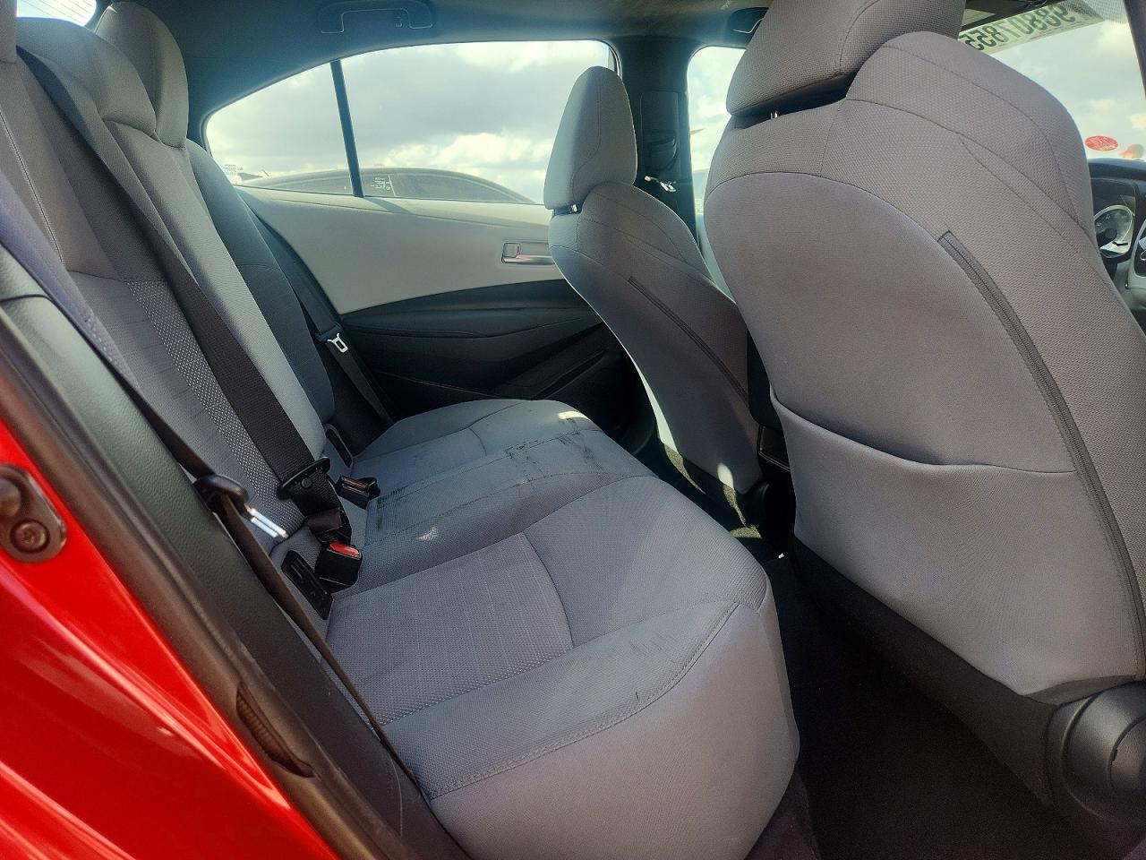2021 TOYOTA COROLLA SE photo 10