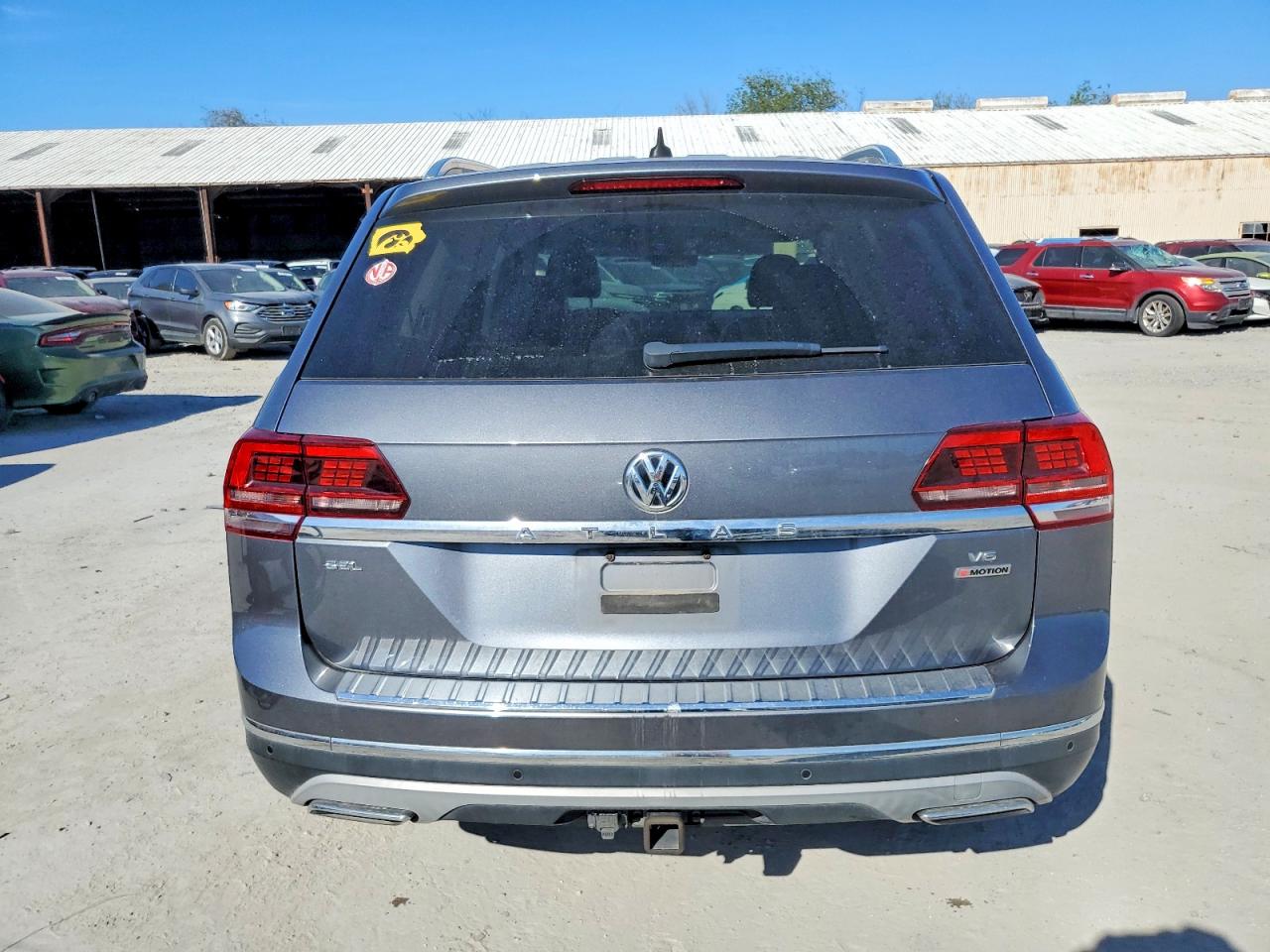 2018 VOLKSWAGEN ATLAS SEL PREMIUM photo 6