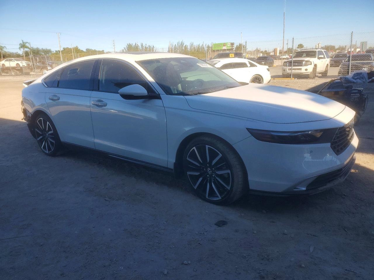 2024 HONDA ACCORD TOURING HYBRID photo 4
