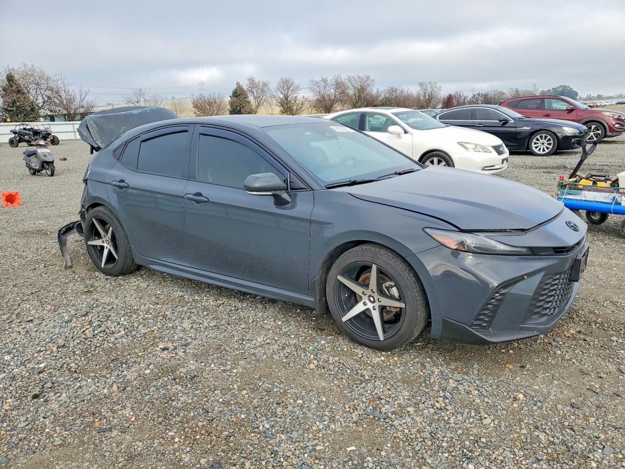 2025 TOYOTA CAMRY XSE photo 4