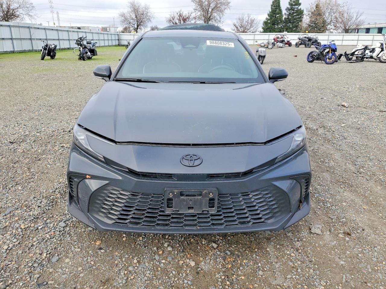 2025 TOYOTA CAMRY XSE photo 5