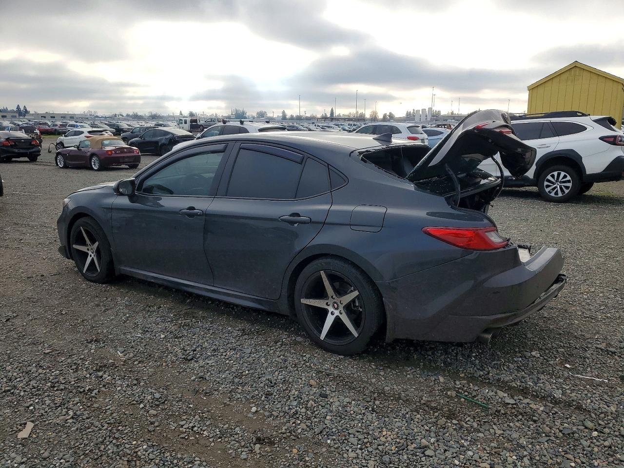 2025 TOYOTA CAMRY XSE photo 2