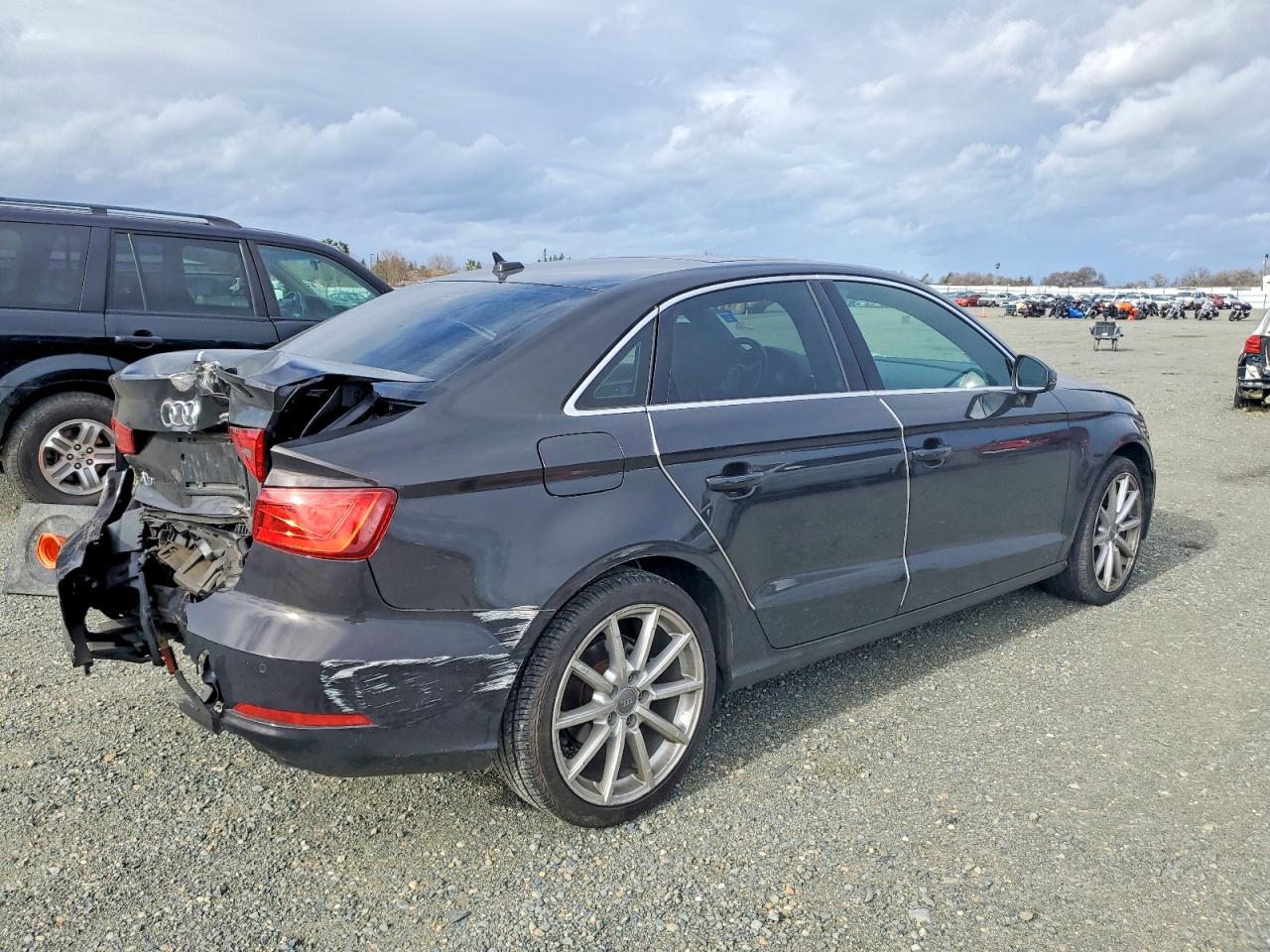 2015 AUDI A3 PREMIUM PLUS photo 3