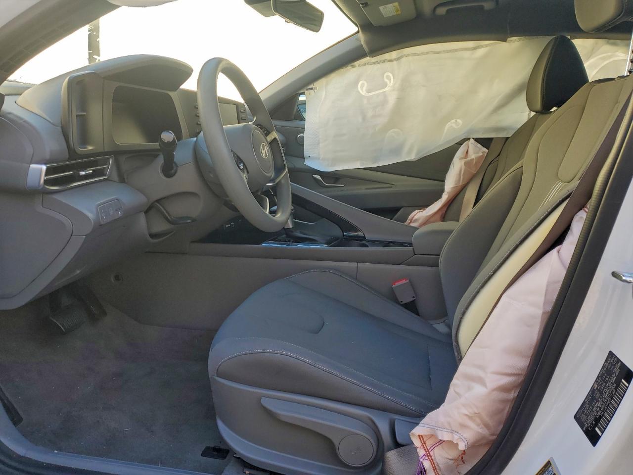 2025 HYUNDAI ELANTRA BLUE photo 7