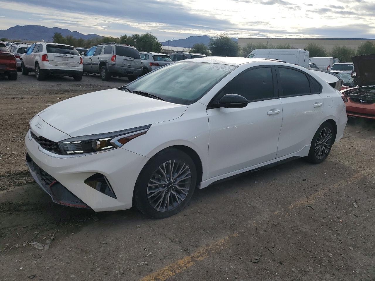 2023 KIA FORTE