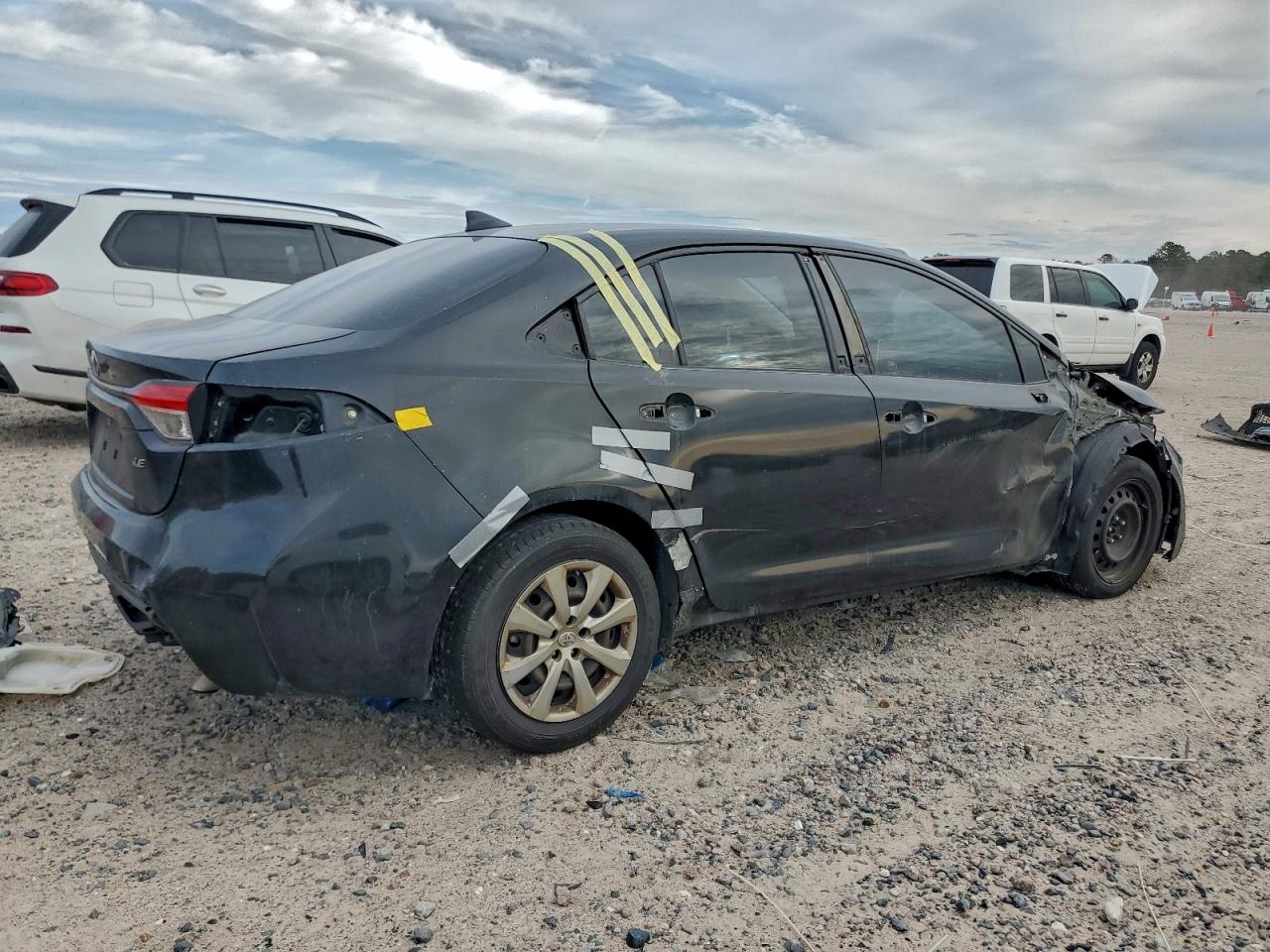 2020 TOYOTA COROLLA LE photo 3