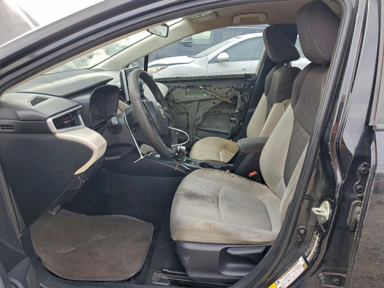 2020 TOYOTA COROLLA LE photo 7