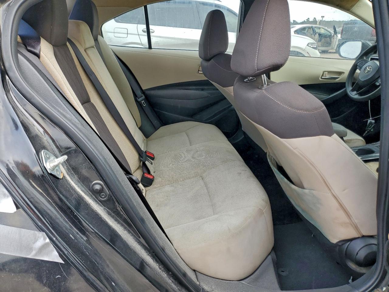 2020 TOYOTA COROLLA LE photo 10