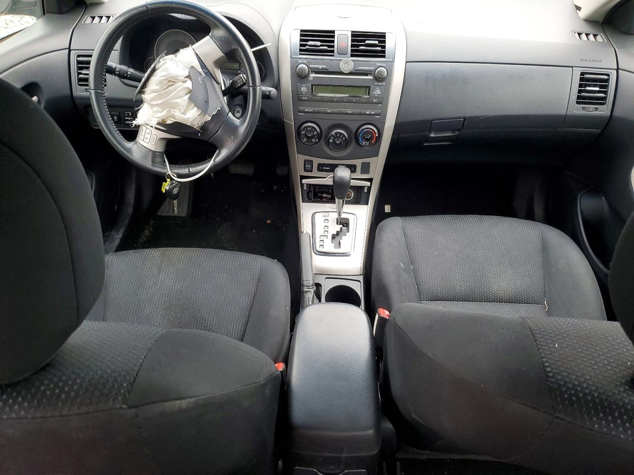 2010 TOYOTA COROLLA BASE photo 8
