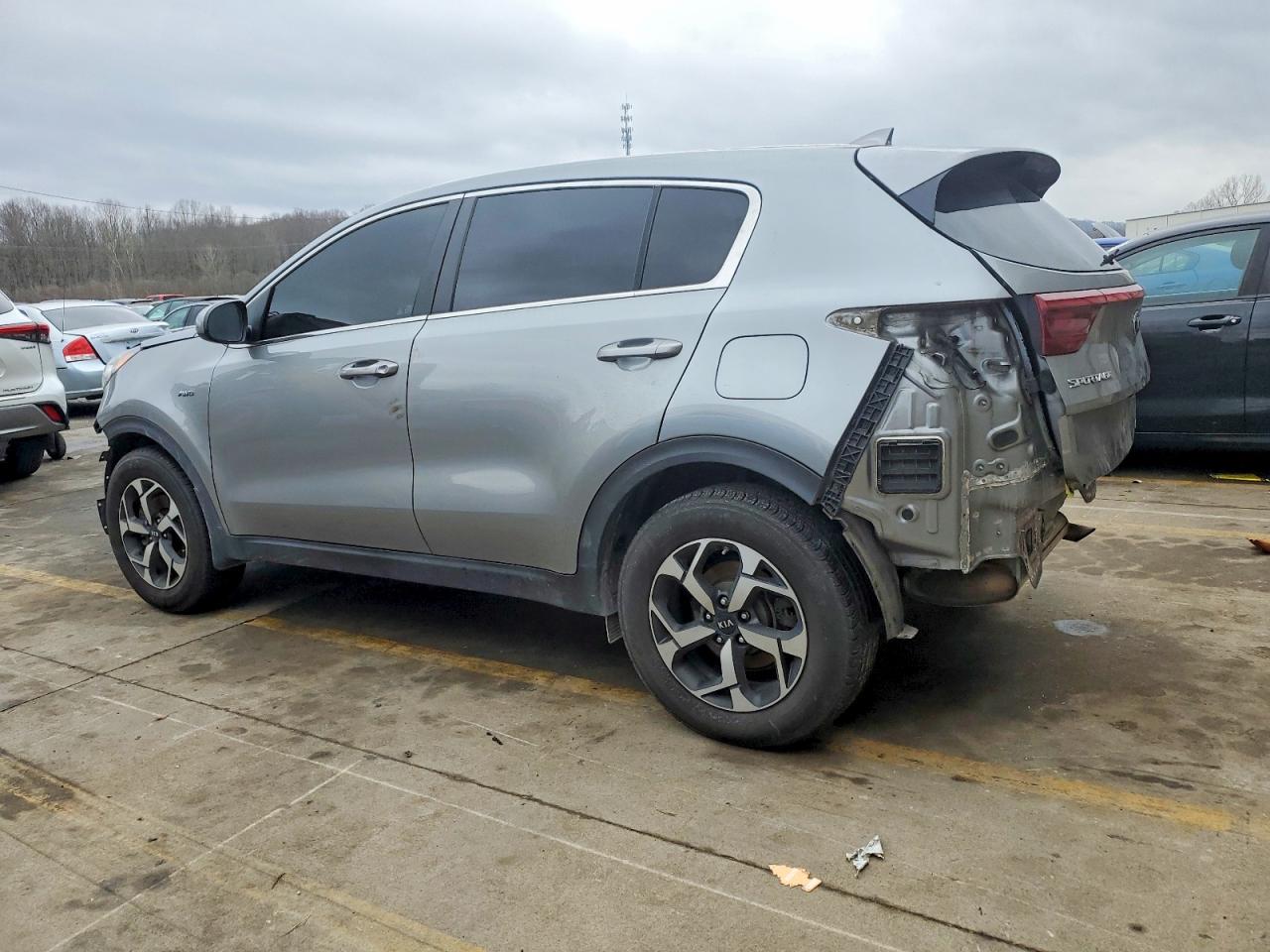 2021 KIA SPORTAGE LX photo 2