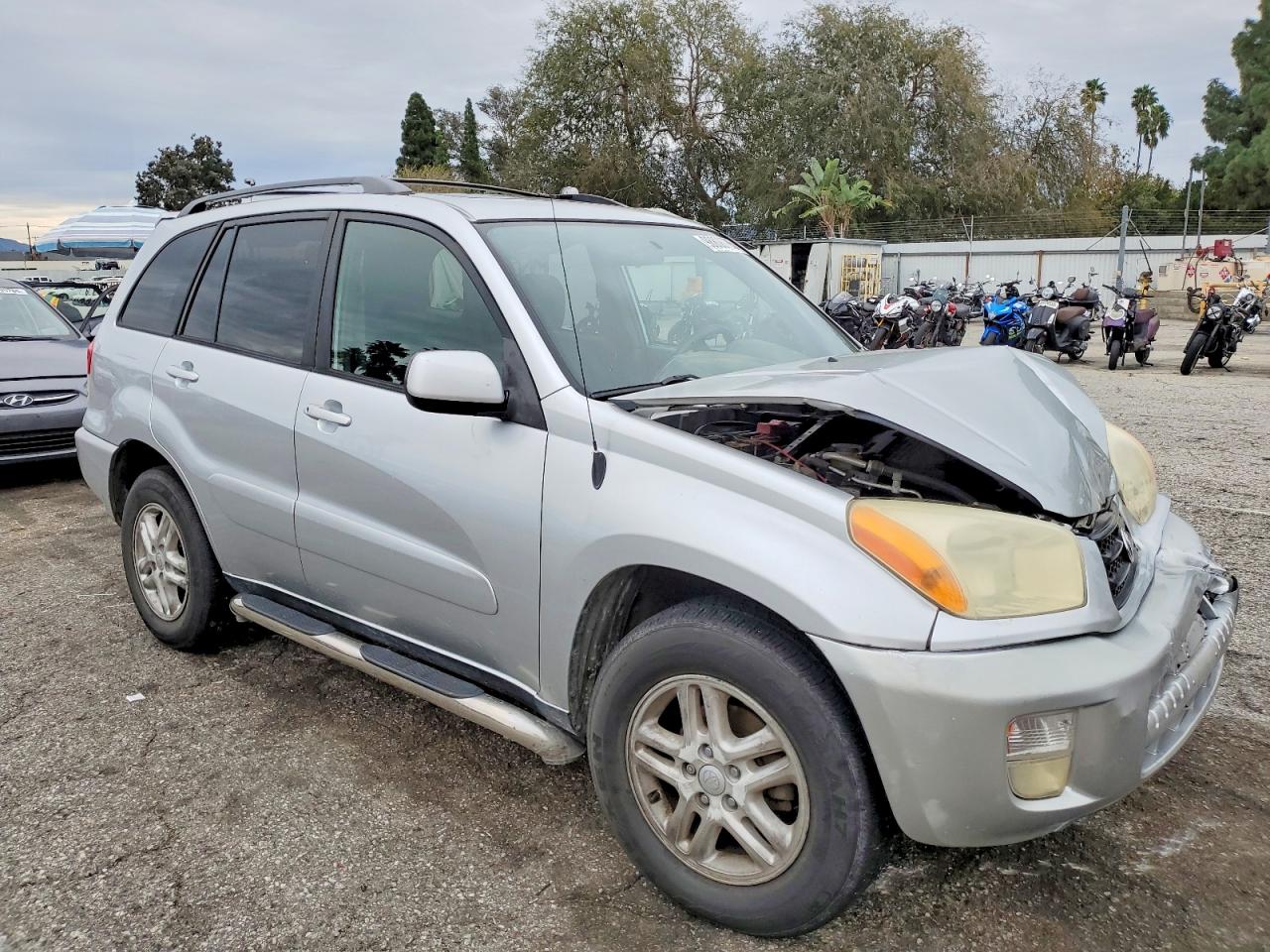 2003 TOYOTA RAV4 photo 4