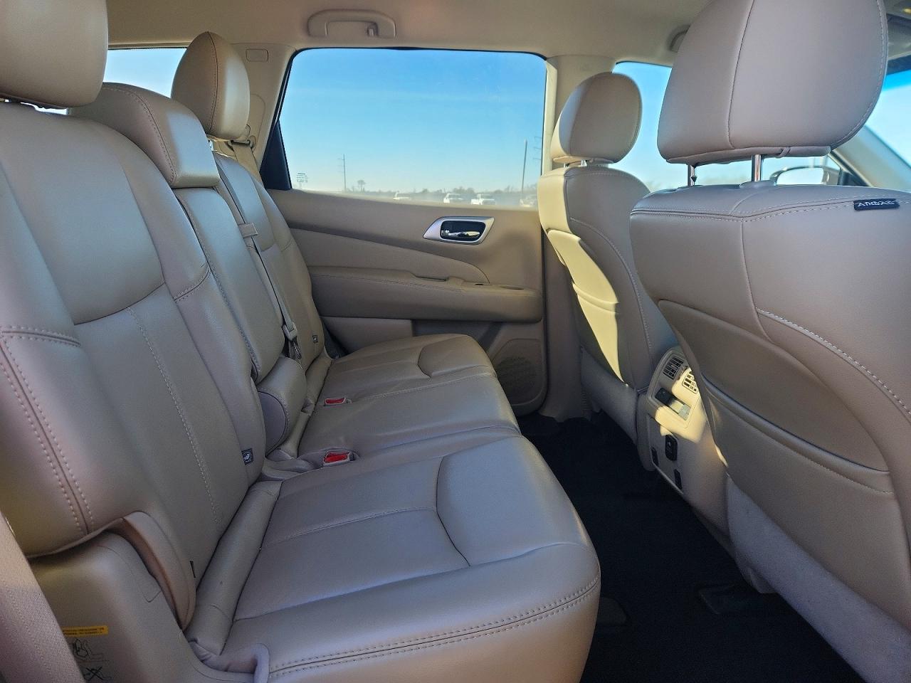 2017 NISSAN PATHFINDER S photo 11