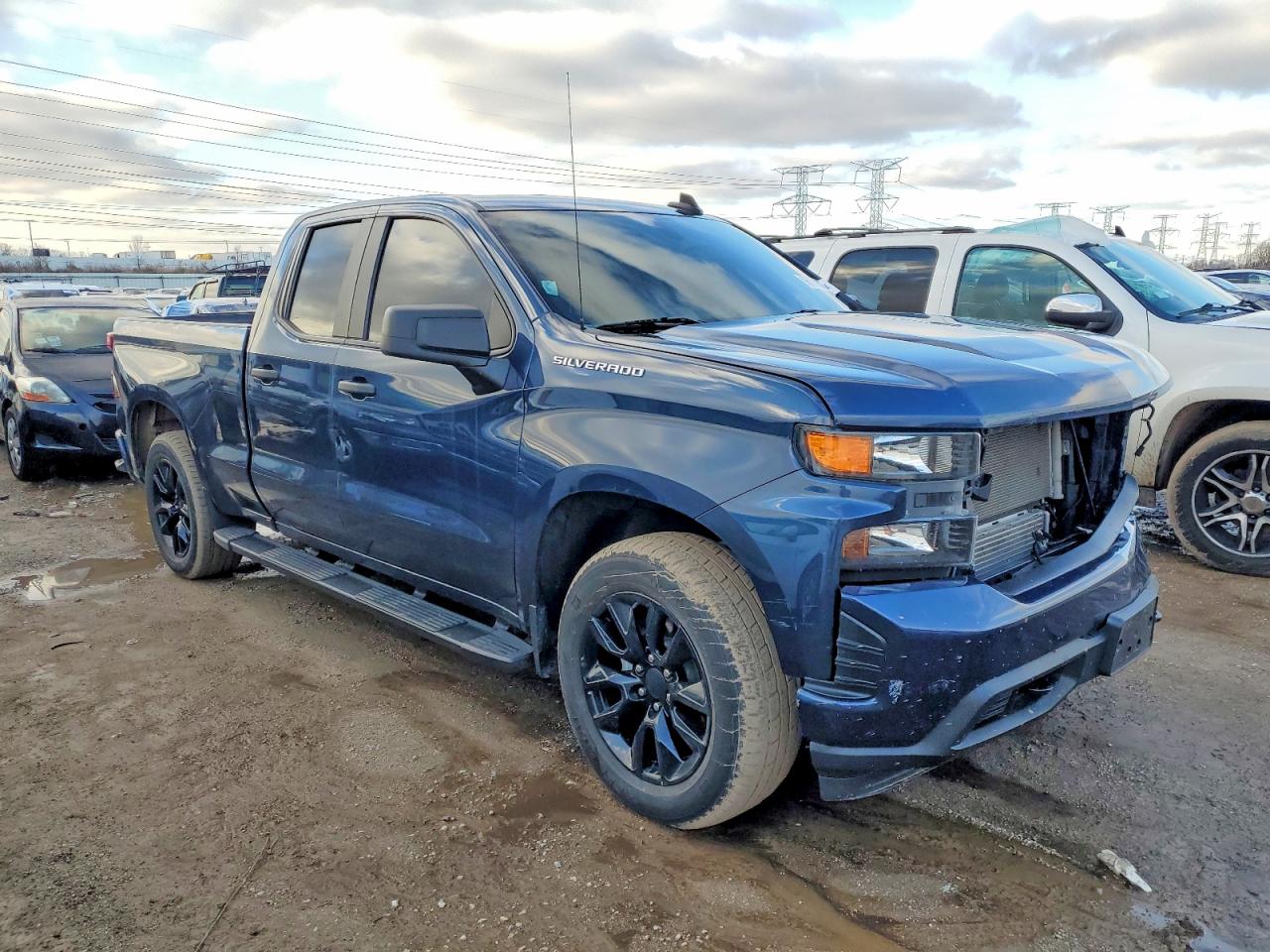 2021 CHEVROLET SILVERADO K1500 CUSTOM photo 4