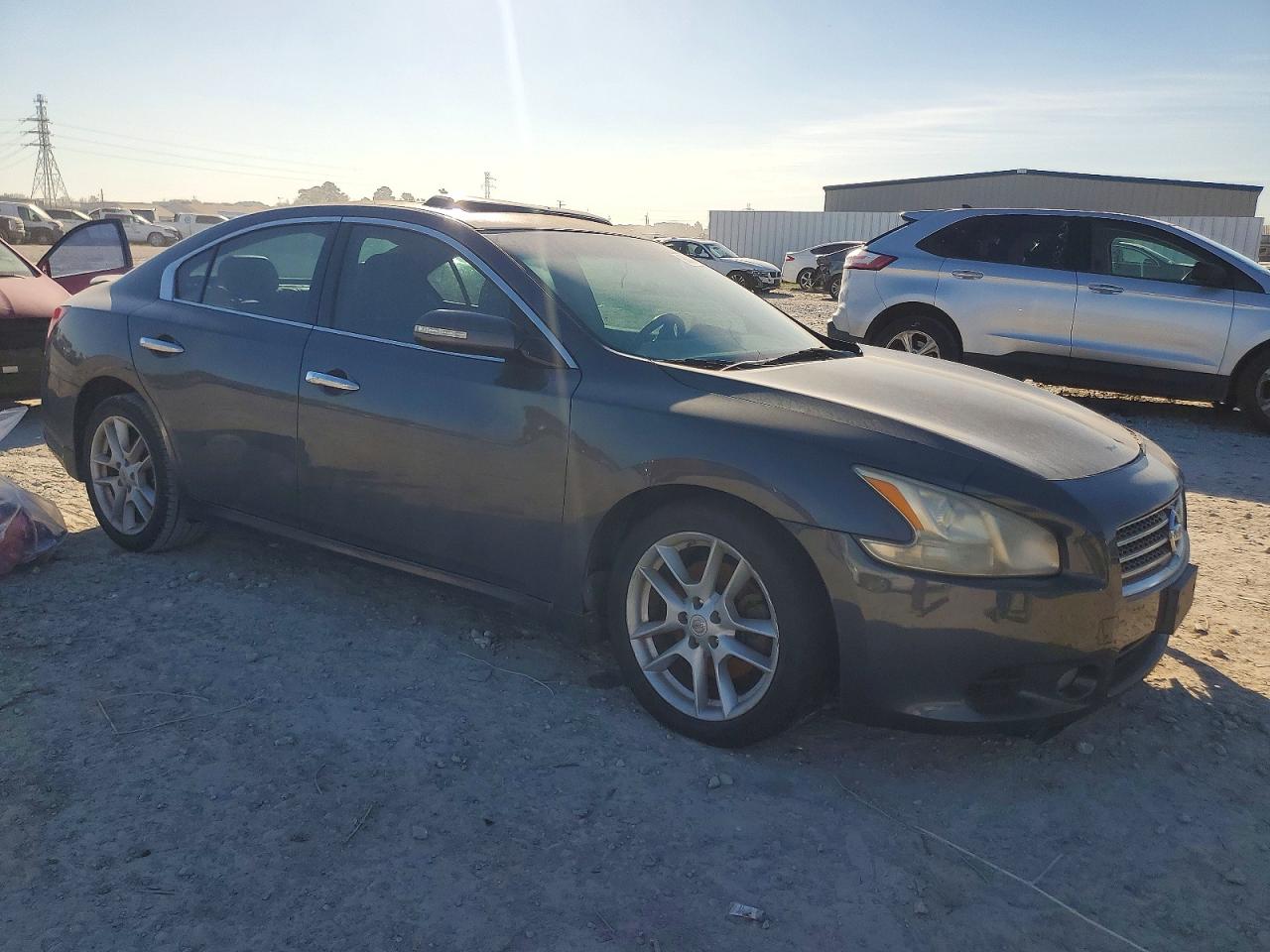 2011 NISSAN MAXIMA S photo 4