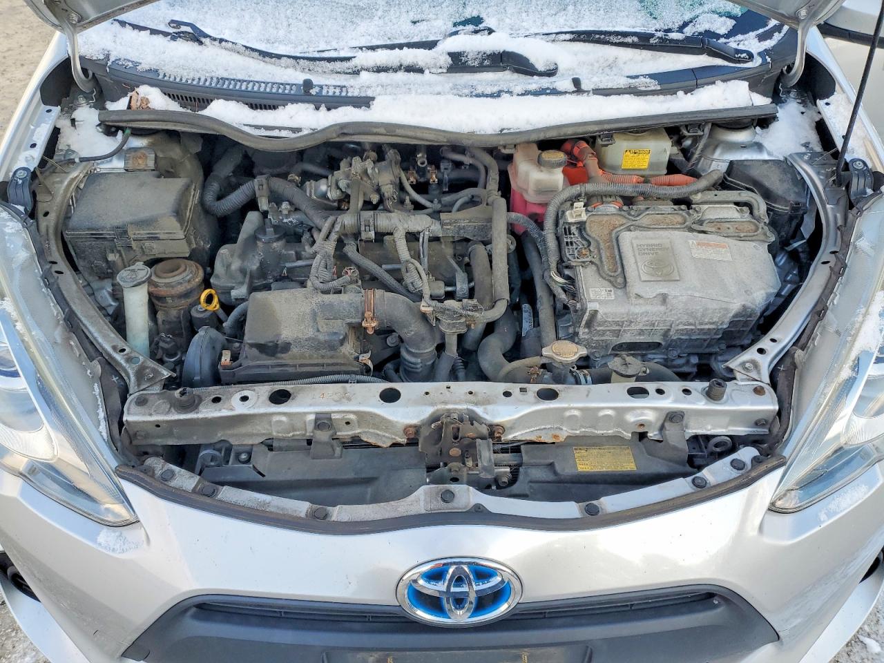 2015 TOYOTA PRIUS C photo 11