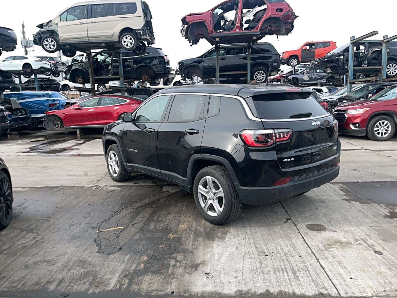 2024 JEEP COMPASS LATITUDE photo 3