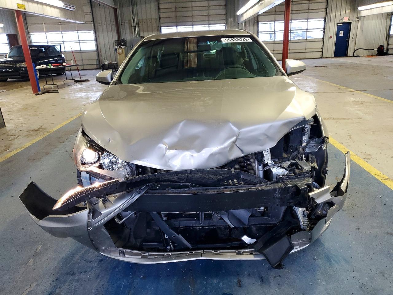 2017 TOYOTA CAMRY LE photo 5