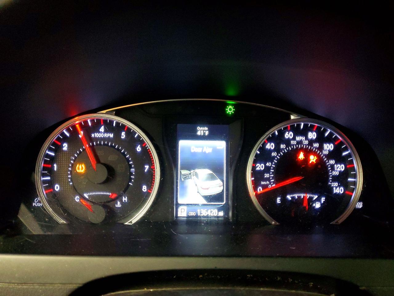 2017 TOYOTA CAMRY LE photo 9