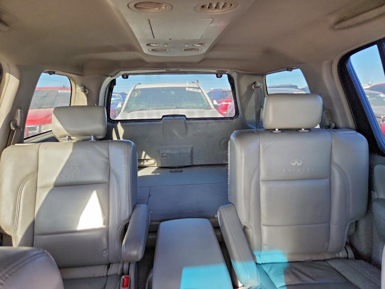 2008 INFINITI QX56 photo 10
