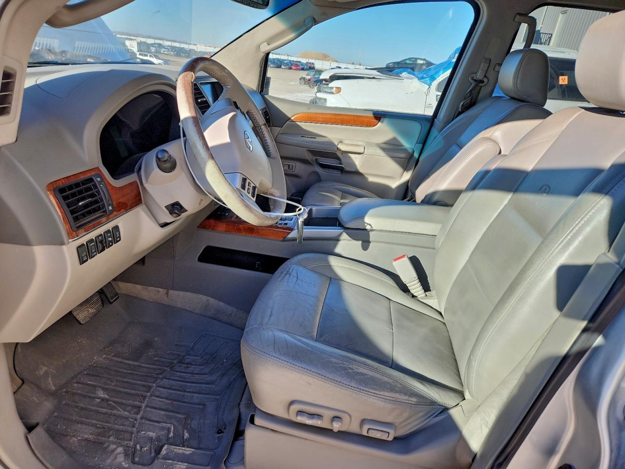 2008 INFINITI QX56 photo 7
