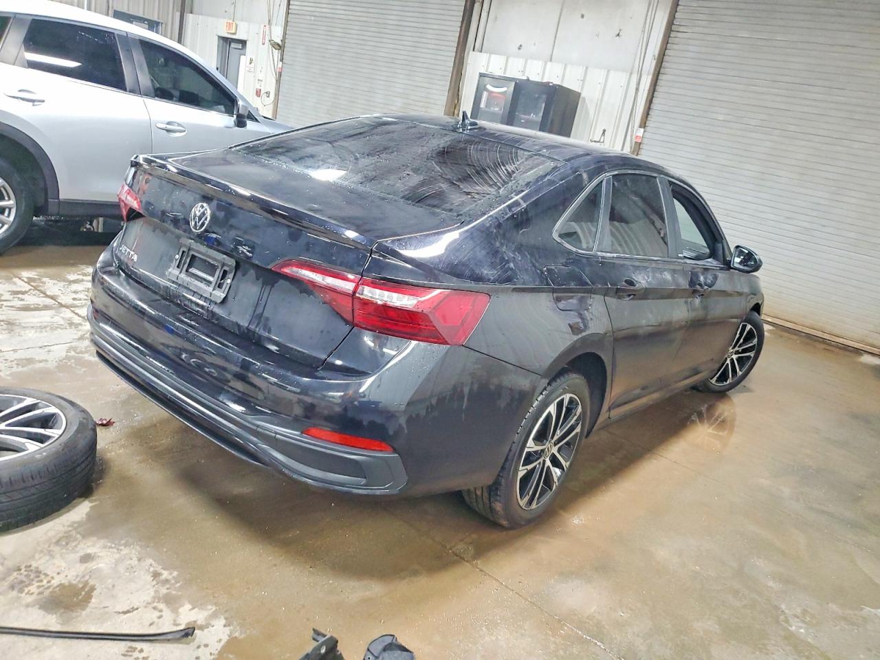 2024 VOLKSWAGEN JETTA SPORT photo 3