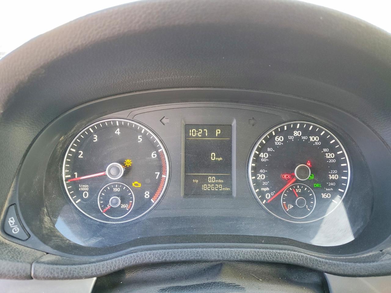 2014 VOLKSWAGEN PASSAT S photo 9