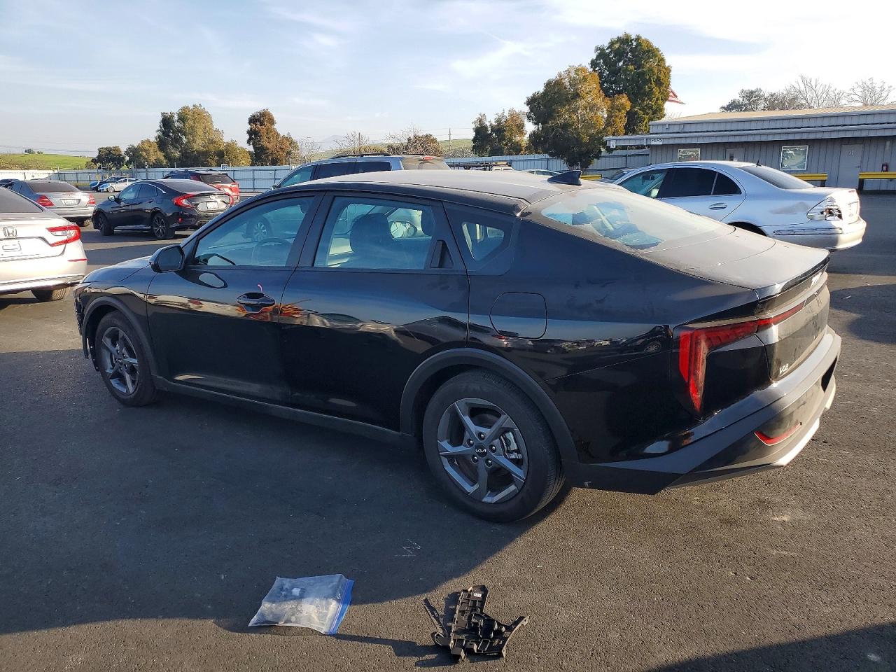 2025 KIA K4 LX photo 2