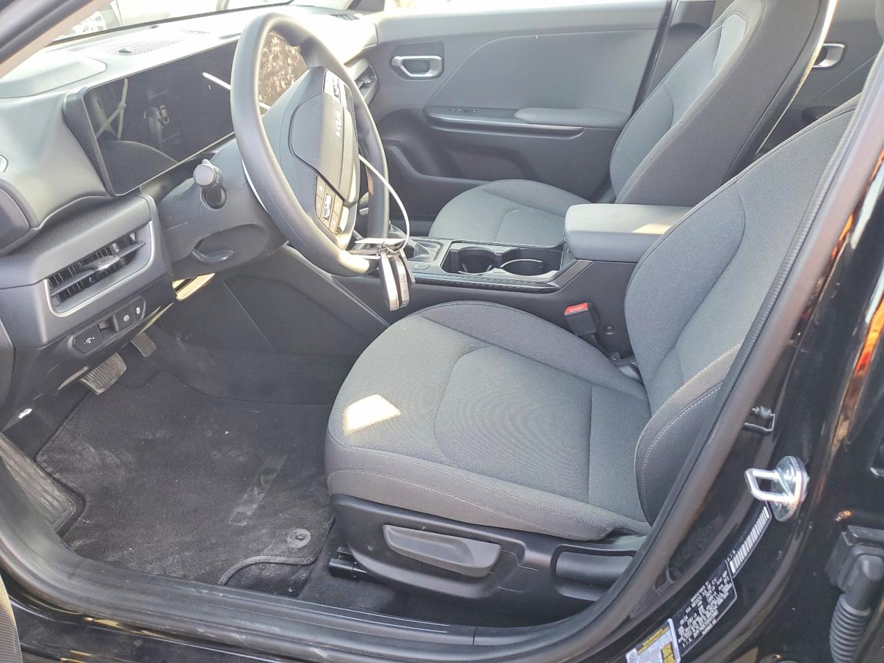 2025 KIA K4 LX photo 7