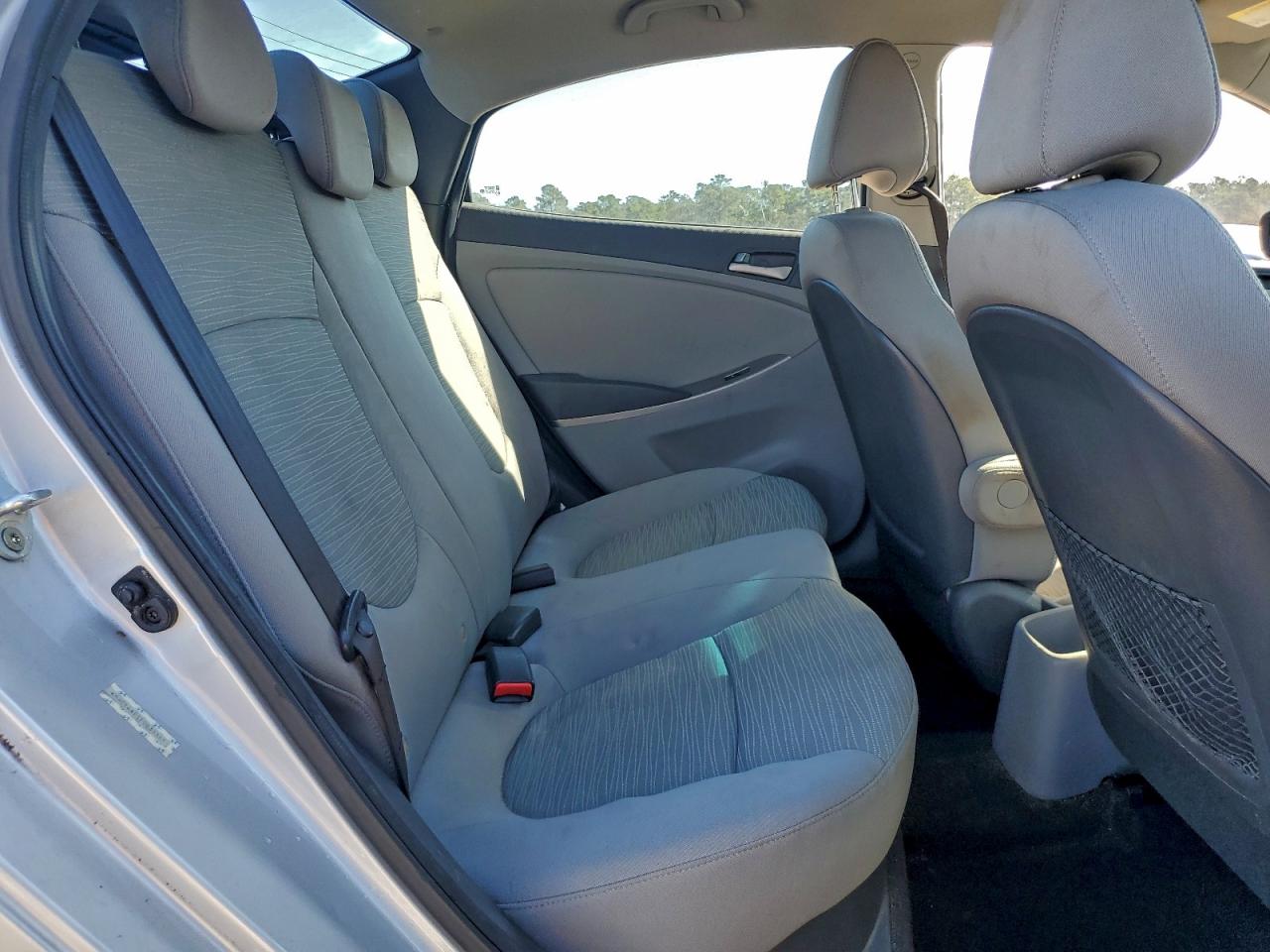 2015 HYUNDAI ACCENT GLS photo 10
