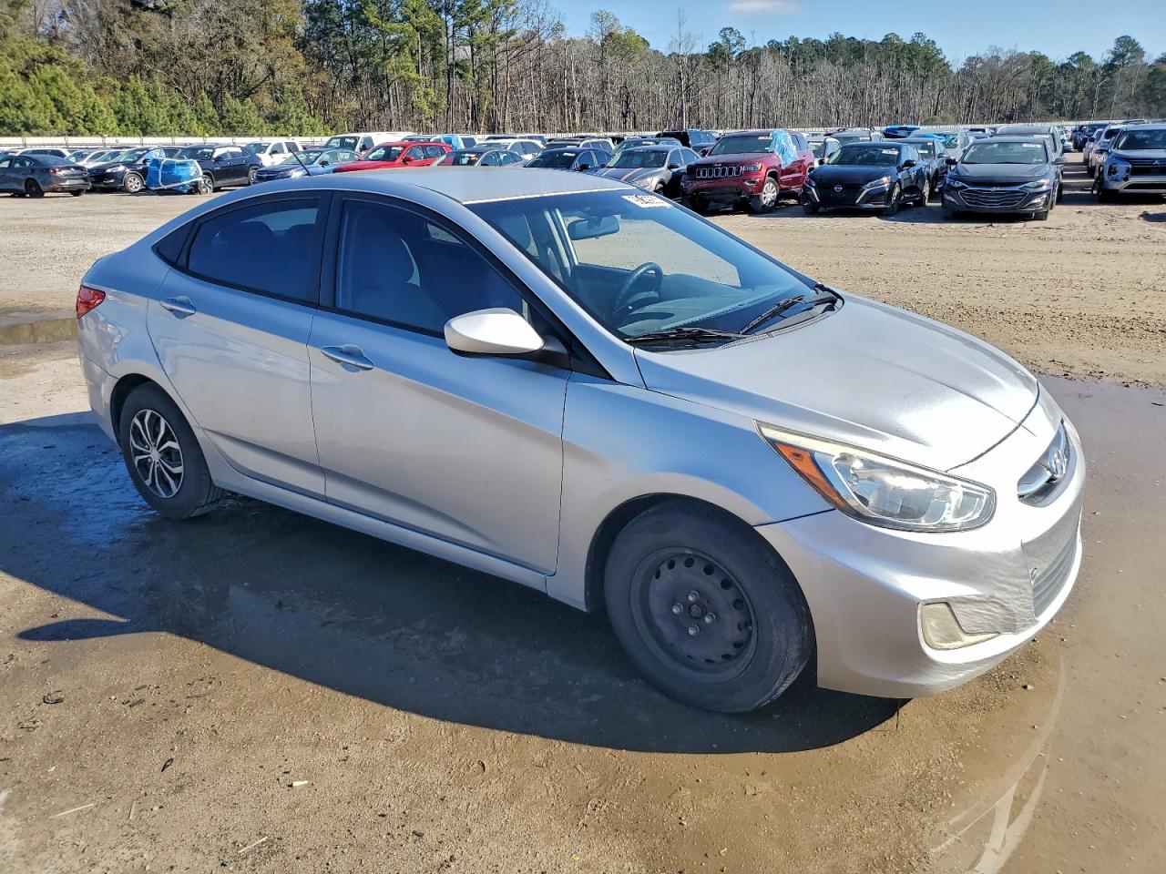 2015 HYUNDAI ACCENT GLS photo 4