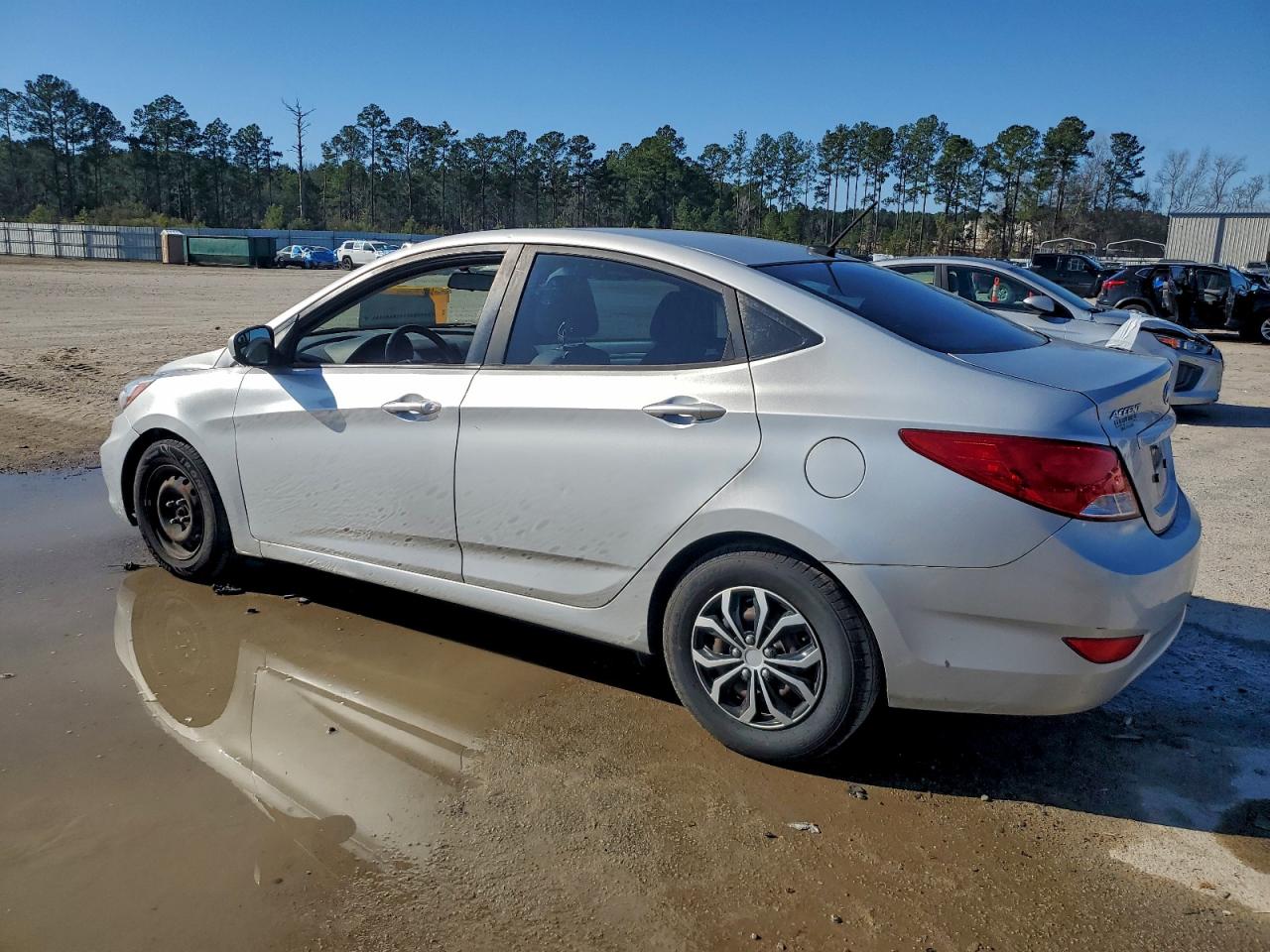2015 HYUNDAI ACCENT GLS photo 2