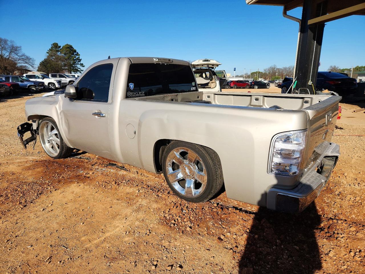 2009 CHEVROLET SILVERADO C1500 photo 2