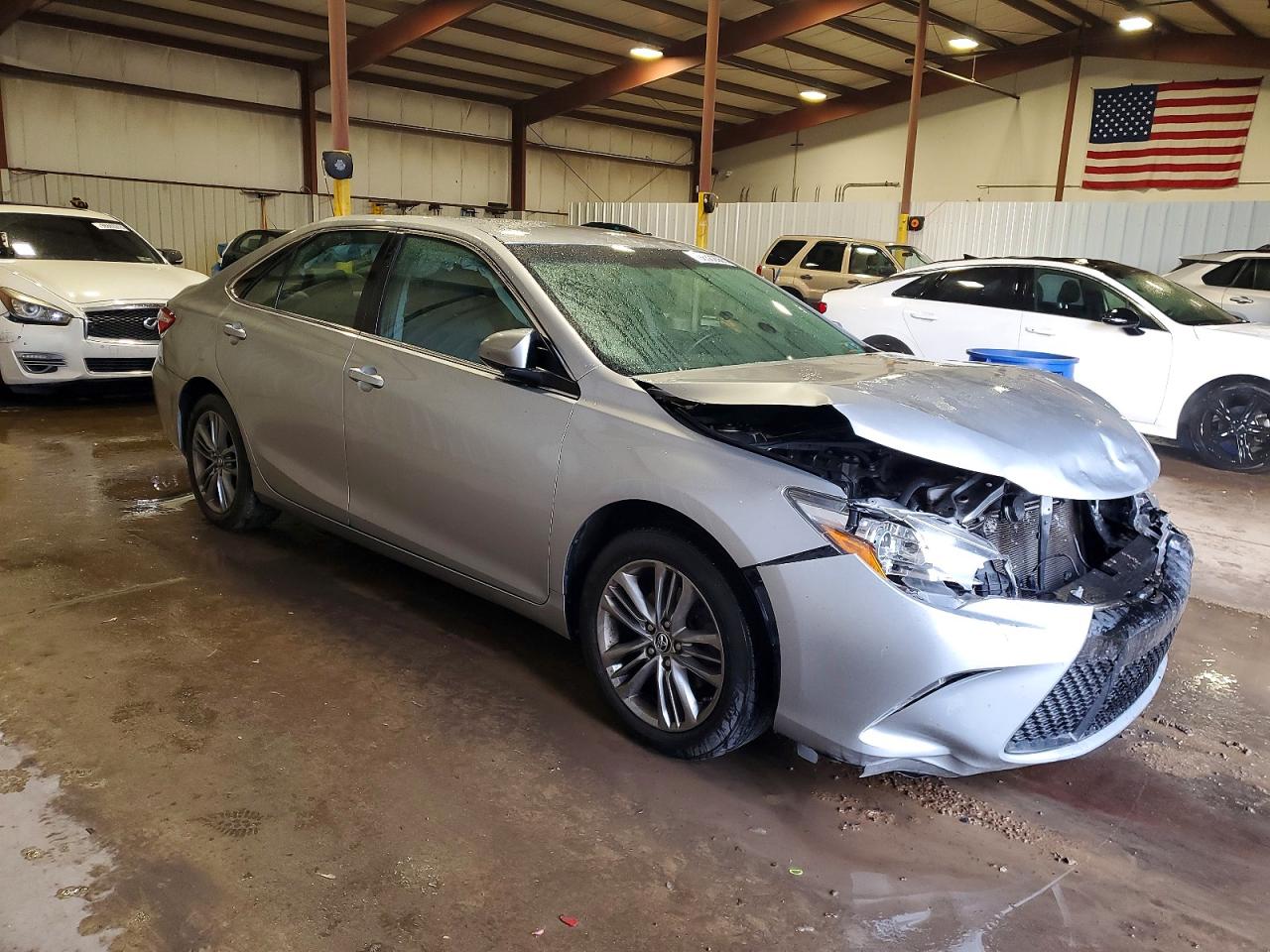 2015 TOYOTA CAMRY LE photo 4