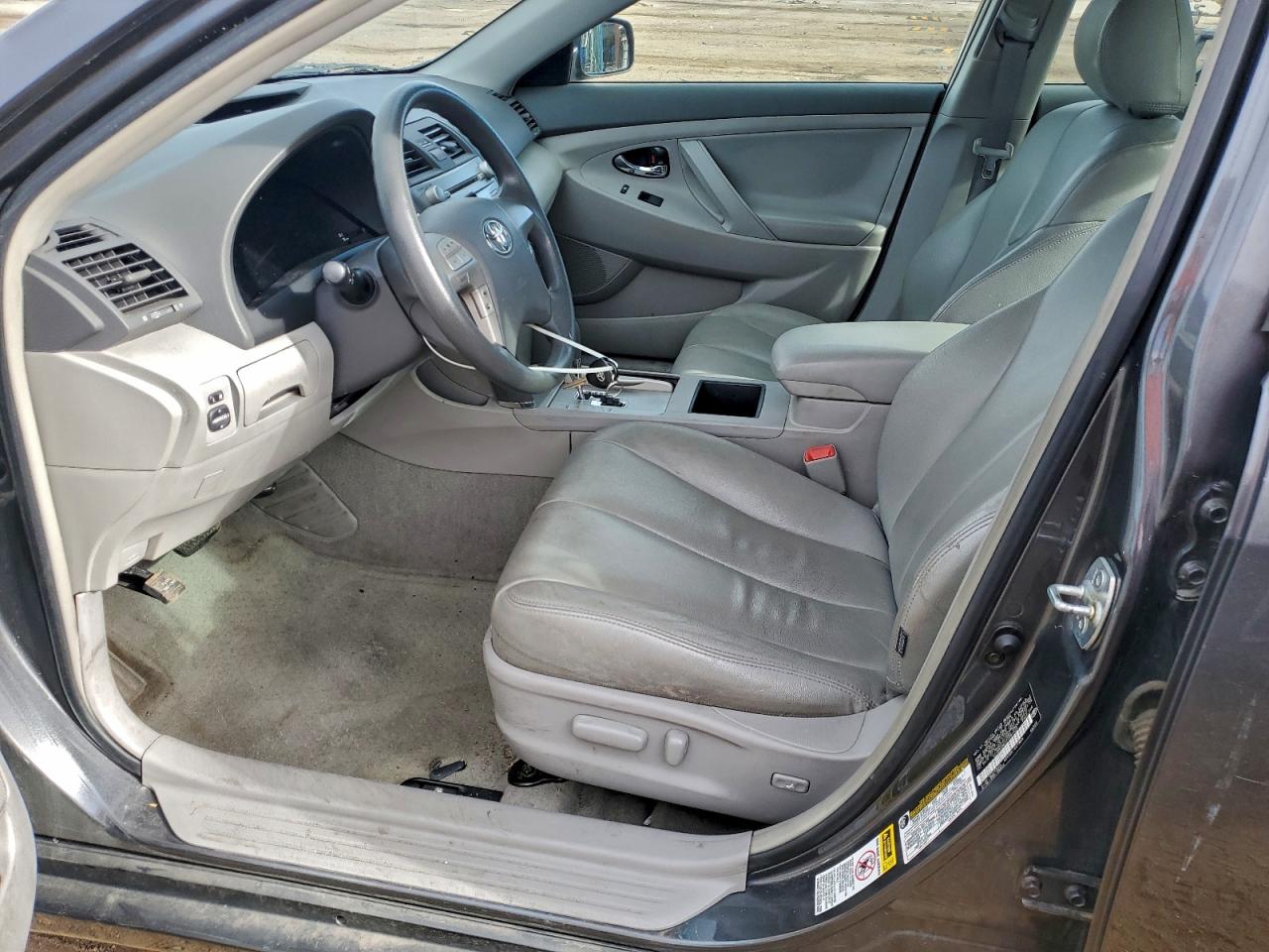 2007 TOYOTA CAMRY LE photo 7