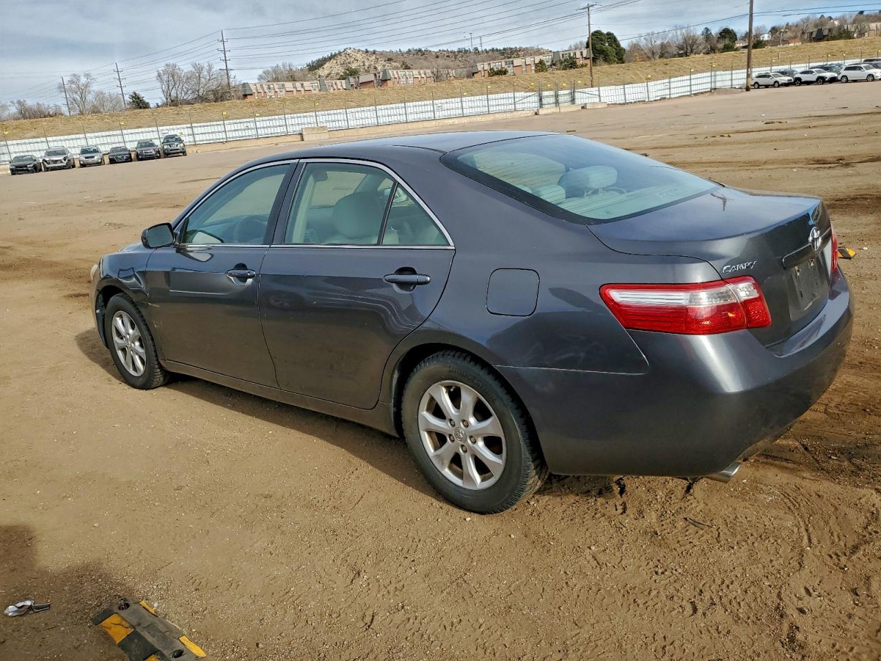2007 TOYOTA CAMRY LE photo 2