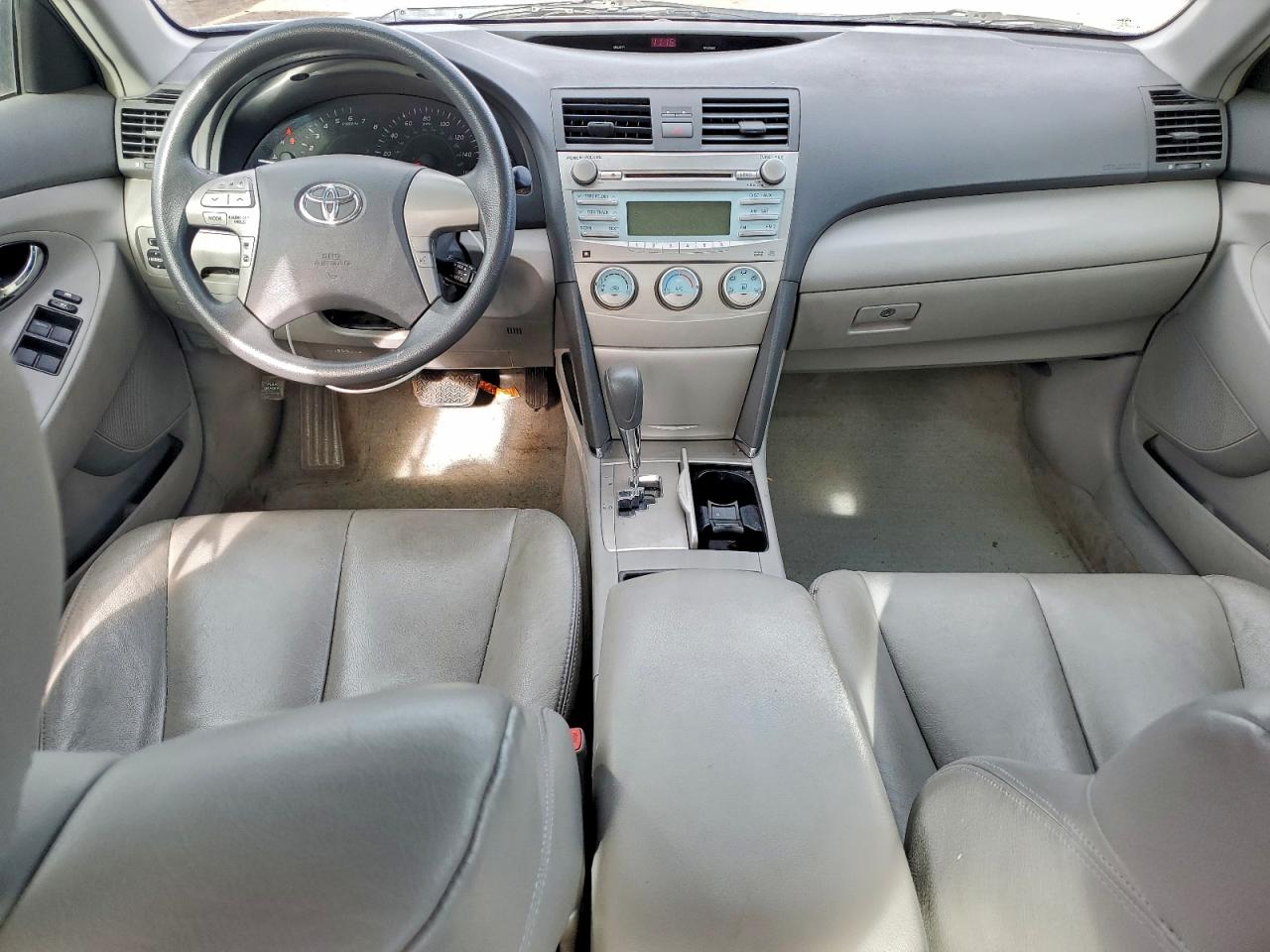 2007 TOYOTA CAMRY LE photo 8