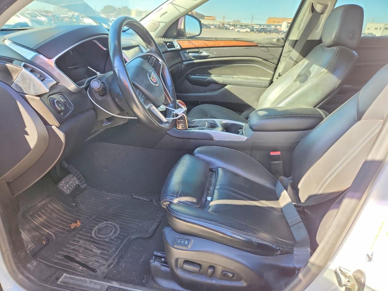 2016 CADILLAC SRX photo 7